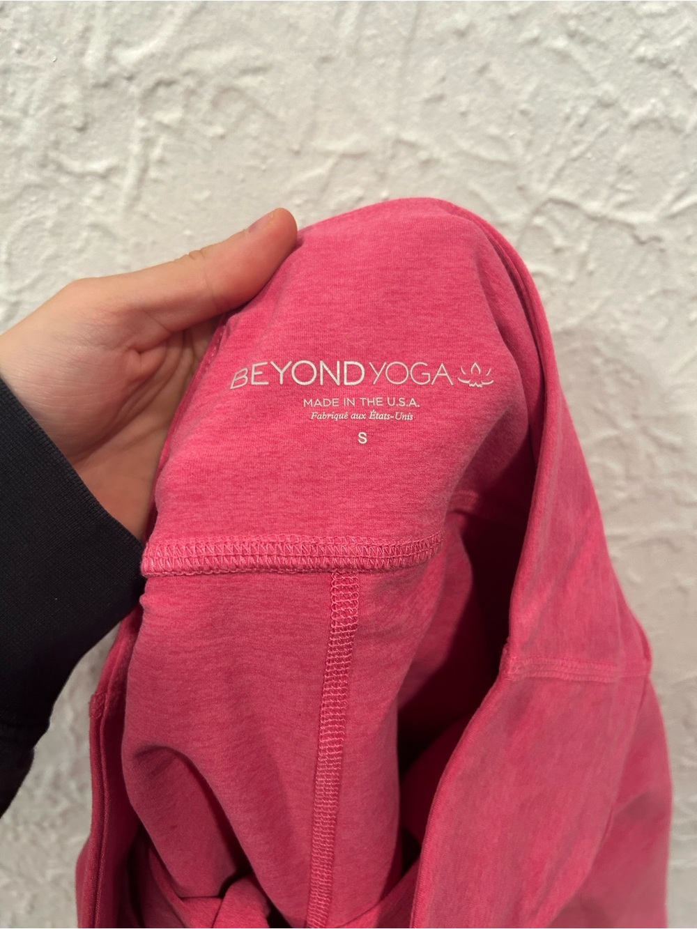 Beyond Yoga Raspberry Mini Skort - Picture 4 of 5